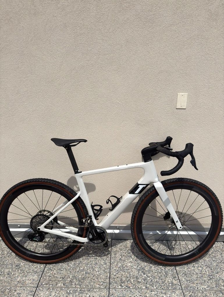 Used 3T SRAM Force 2023 Road & Gravel, White — image 1 of 10
