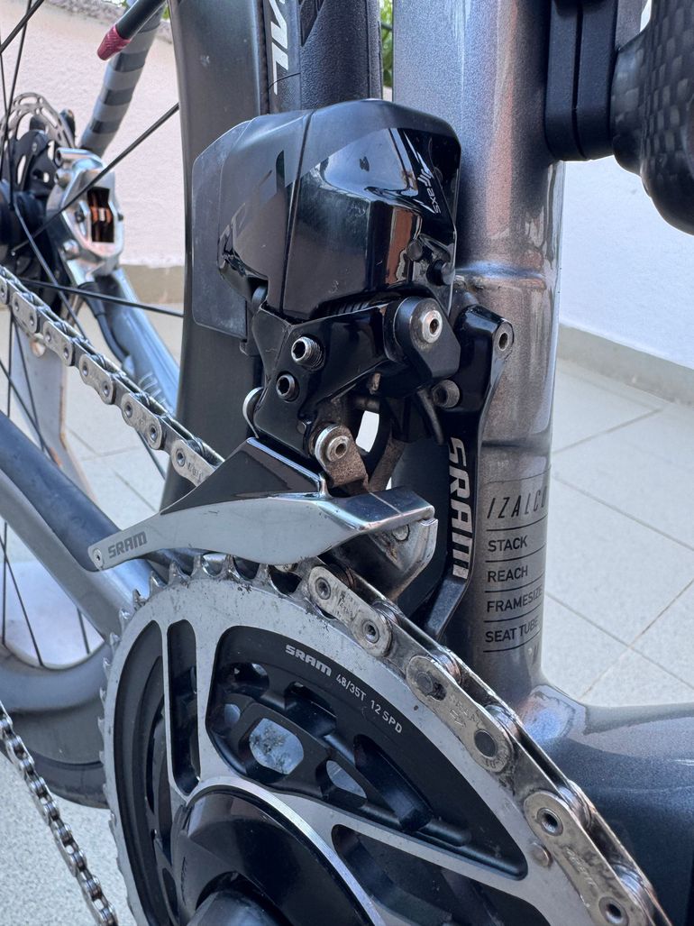 Used Focus IZALCO MAX DISC 9.8 2021 2021 Road & Gravel, Black — image 3 of 27