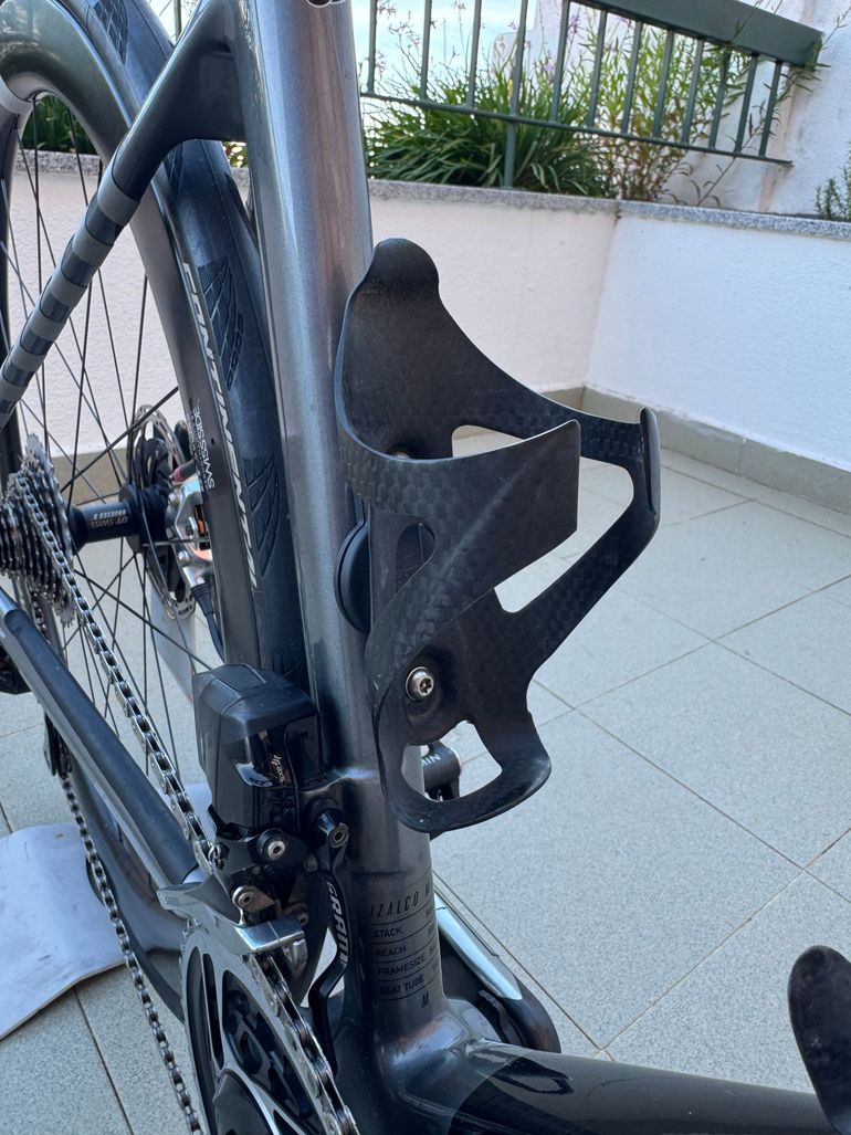 Used Focus IZALCO MAX DISC 9.8 2021 2021 Road & Gravel, Black — image 7 of 27