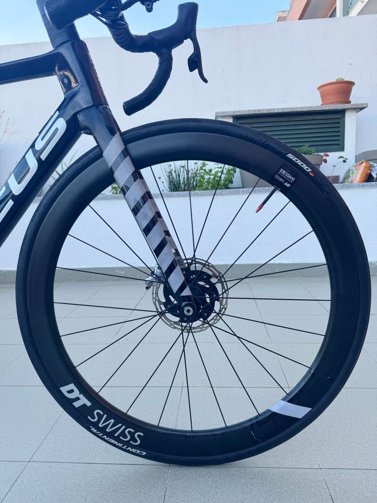 Used Focus IZALCO MAX DISC 9.8 2021 2021 Road & Gravel, Black — image 8 of 27