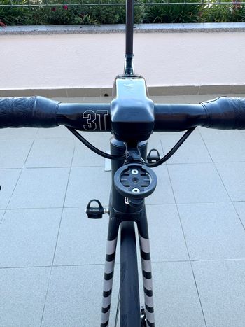 Used Focus IZALCO MAX DISC 9.8 2021 2021 Road & Gravel, Black — image 10 of 27