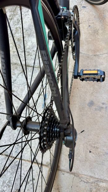 Used Bianchi Nirone Shimano Claris 2020 Road & Gravel, Negro — image 5 of 11