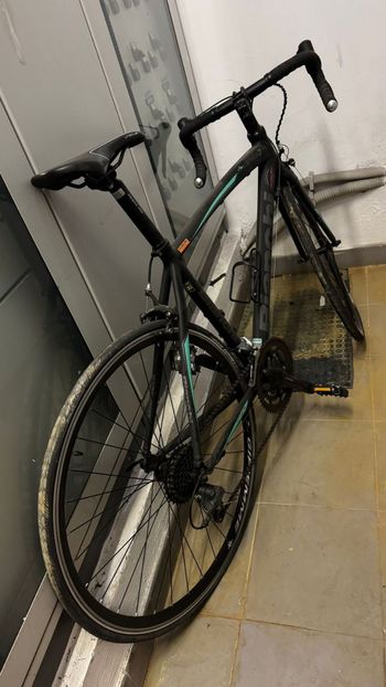 Used Bianchi Nirone Shimano Claris 2020 Road & Gravel, Negro — image 11 of 11
