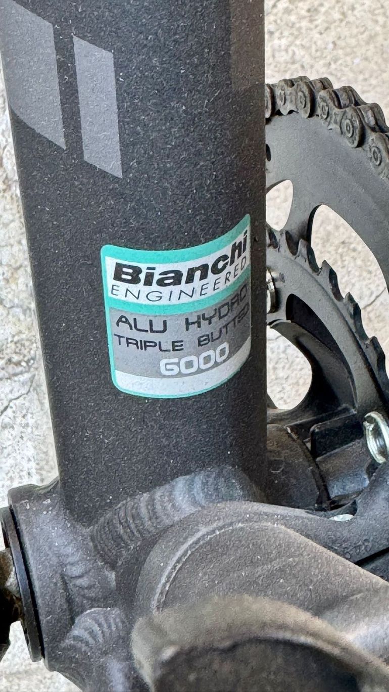 Used Bianchi Nirone Shimano Claris 2020 Road & Gravel, Negro — image 8 of 11