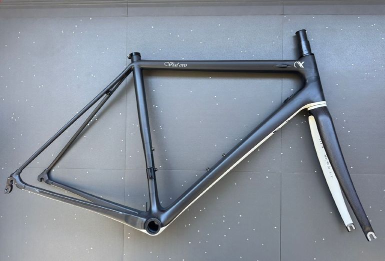 Used Rahmen Ax Lightness Vial Evo Rahmen Ax Lightness Vial Evo Custom Frameset 2016 Road & Gravel, Black — image 2 of 20