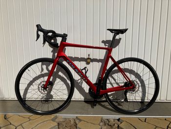 Used Colnago V4 Shimano 105 Di2 2025 2025 Road & Gravel, Red — image 2 of 4