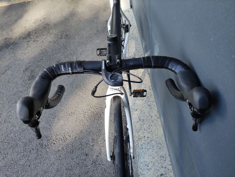 Použité Scott Addict 20 disc 2021 2021 Road & Gravel — obrázek 4 z 10