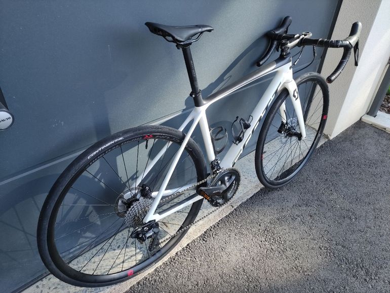 Použité Scott Addict 20 disc 2021 2021 Road & Gravel — obrázek 3 z 10