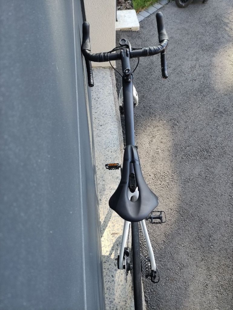 Použité Scott Addict 20 disc 2021 2021 Road & Gravel — obrázek 5 z 10