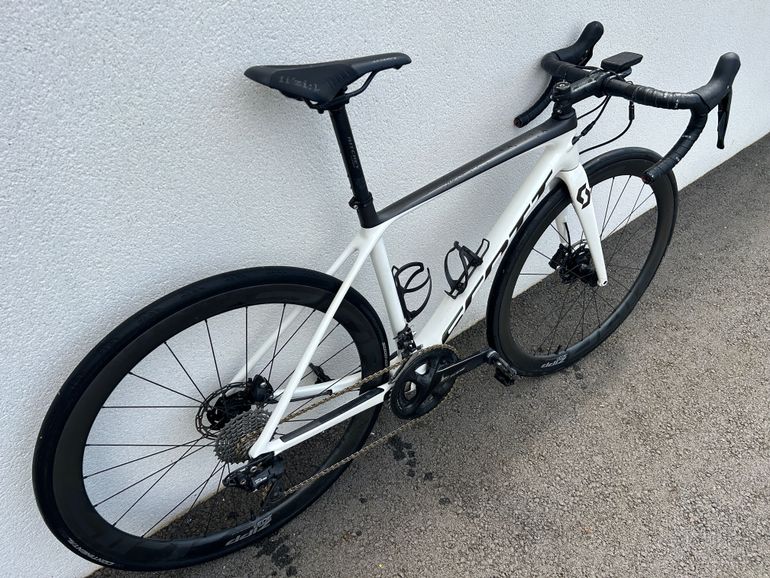 Used Scott Addict 20 disc 2021 2021 Road & Gravel — image 3 of 3