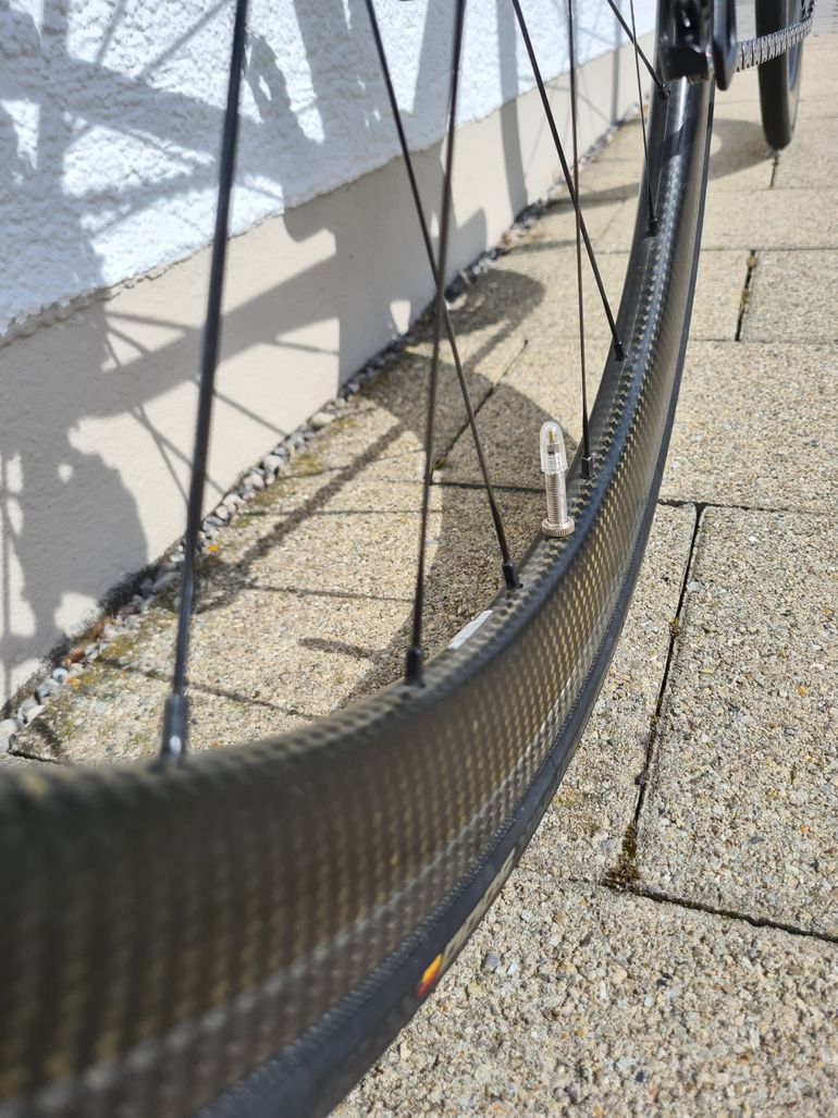 Used Focus Cayo Carbon, Mavic Carbon Laufräder 2017 Road & Gravel — image 10 of 18