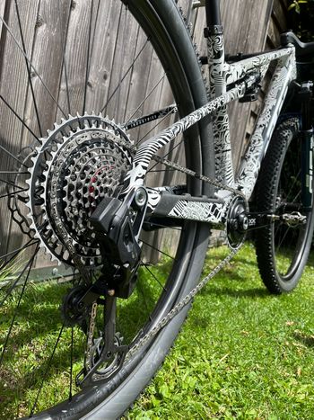 KTM SCARP EVO III PROTO 25 Flight Attendant 2025 Mountainbike de segunda mano, Blanco — imagen 2 de 15