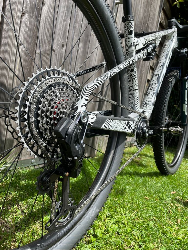 KTM SCARP EVO III PROTO 25 Flight Attendant 2025 Mountainbike de segunda mano, Blanco — imagen 2 de 15
