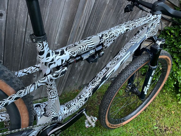 Used KTM SCARP EVO III PROTO 25 Flight Attendant 2025 Mountainbike, White — image 5 of 11