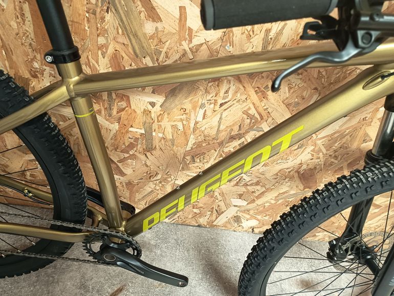 Used Peugeot M02 Deore 12 Vitesses 2023 Mountainbike, Orange — image 8 of 11