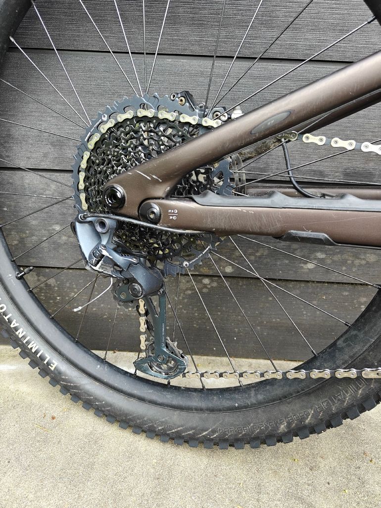 Used Specialized Turbo Levo SL Comp Carbon 2023 2023 Mountainbike, Black, 29, 27.5 — image 3 of 7