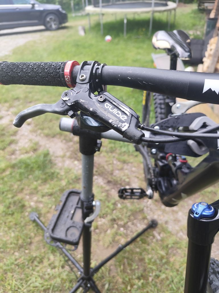 Used YT Industries JEFFSY PRIMUS JP 26 2020 2020 Youth, Black — image 8 of 9