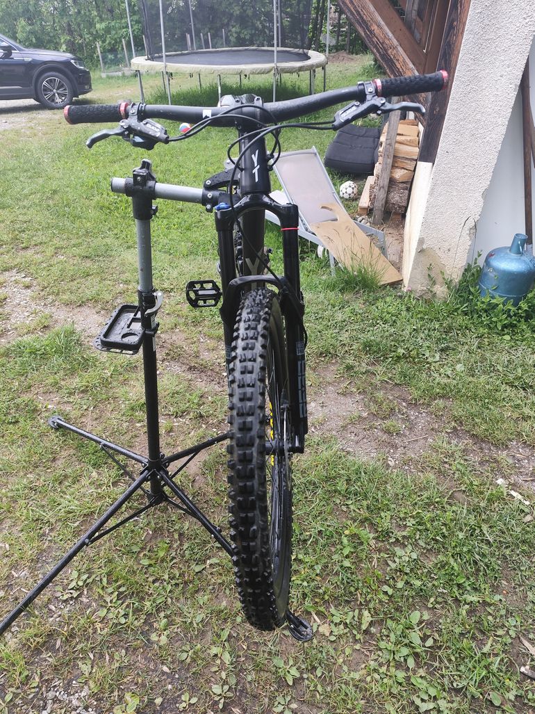 Used YT Industries JEFFSY PRIMUS JP 26 2020 2020 Youth, Black — image 3 of 9