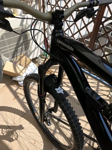Gebrauchtes Cannondale Habit Shimano Deore 2024 Mountainbike, Schwarz — Bild 23 von 25