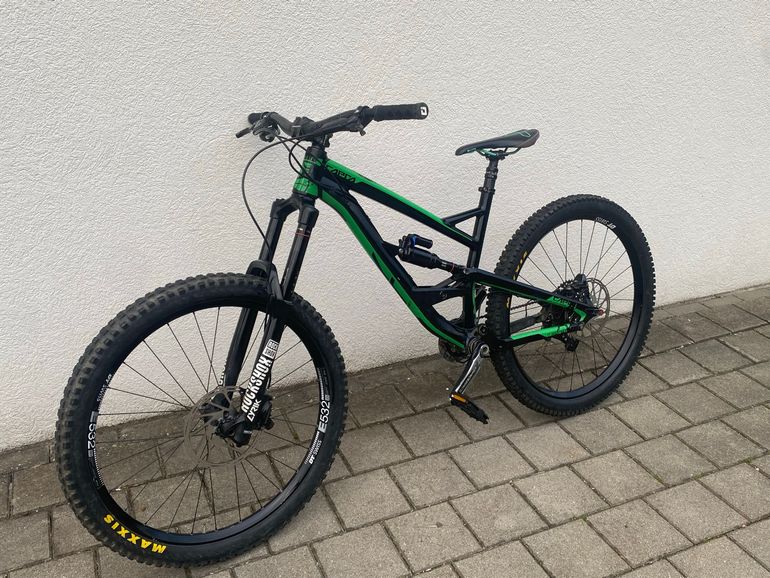 Used YT Industries Capra SRAM GX Eagle 2017 Mountainbike — image 1 of 12