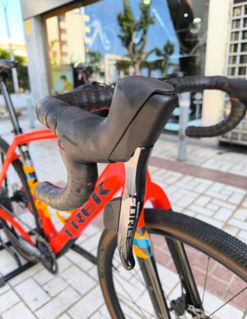 Used Trek Checkpoint SRAM GX Eagle AXS (T-Type) 2022 Road & Gravel, Red — image 4 of 10