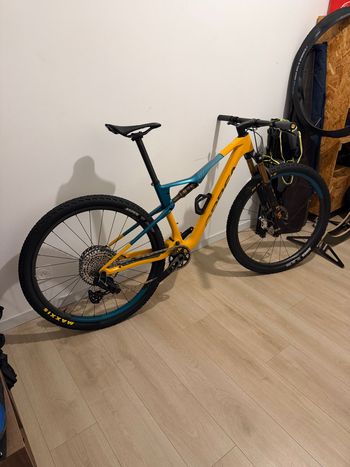 Used Orbea OIZ M-TEAM AXS 2024 2024 MTB