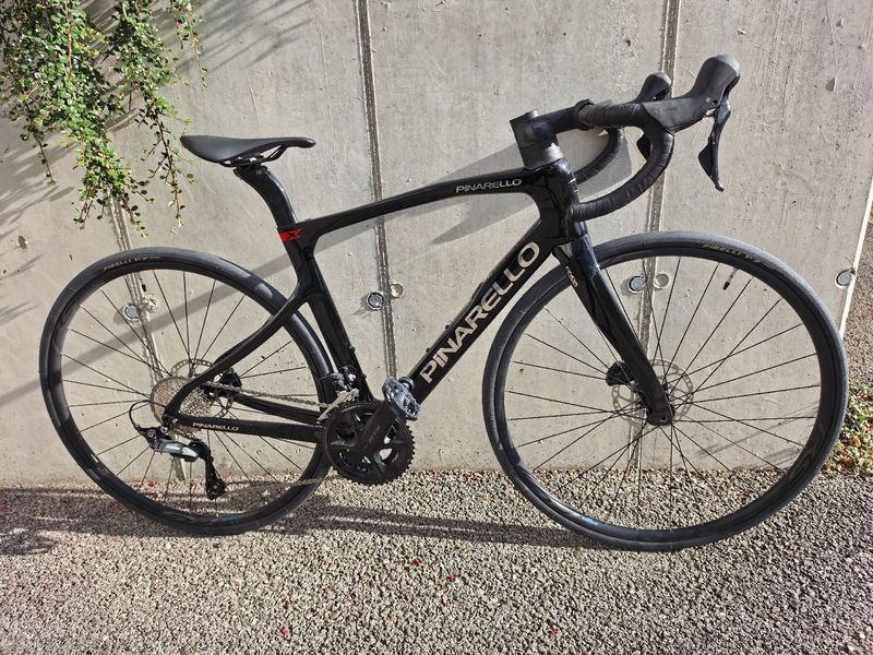 Gebrauchtes Pinarello X1 105 2025 2025 Road & Gravel, Schwarz — Bild 1 von 4