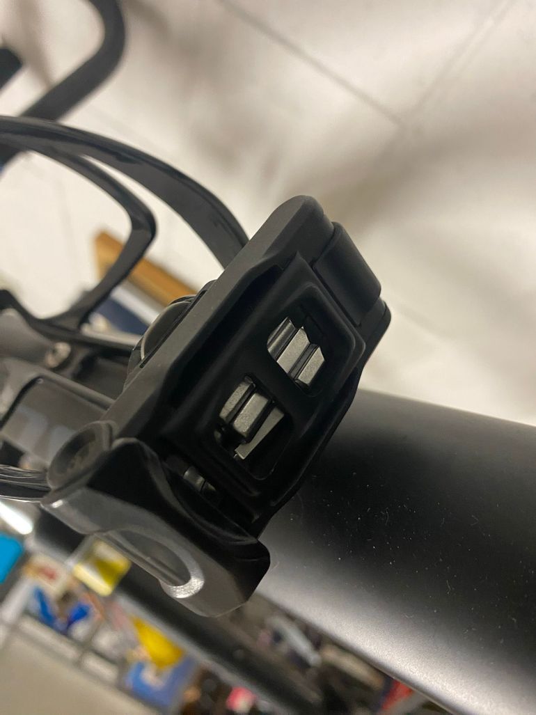 Used Specialized Sirrus X Other Shimano 2015 Urban — image 5 of 5