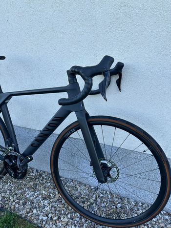 Used Canyon Endurace CF SLX 7 Di2 2024 2024 Road & Gravel, Black — image 3 of 10