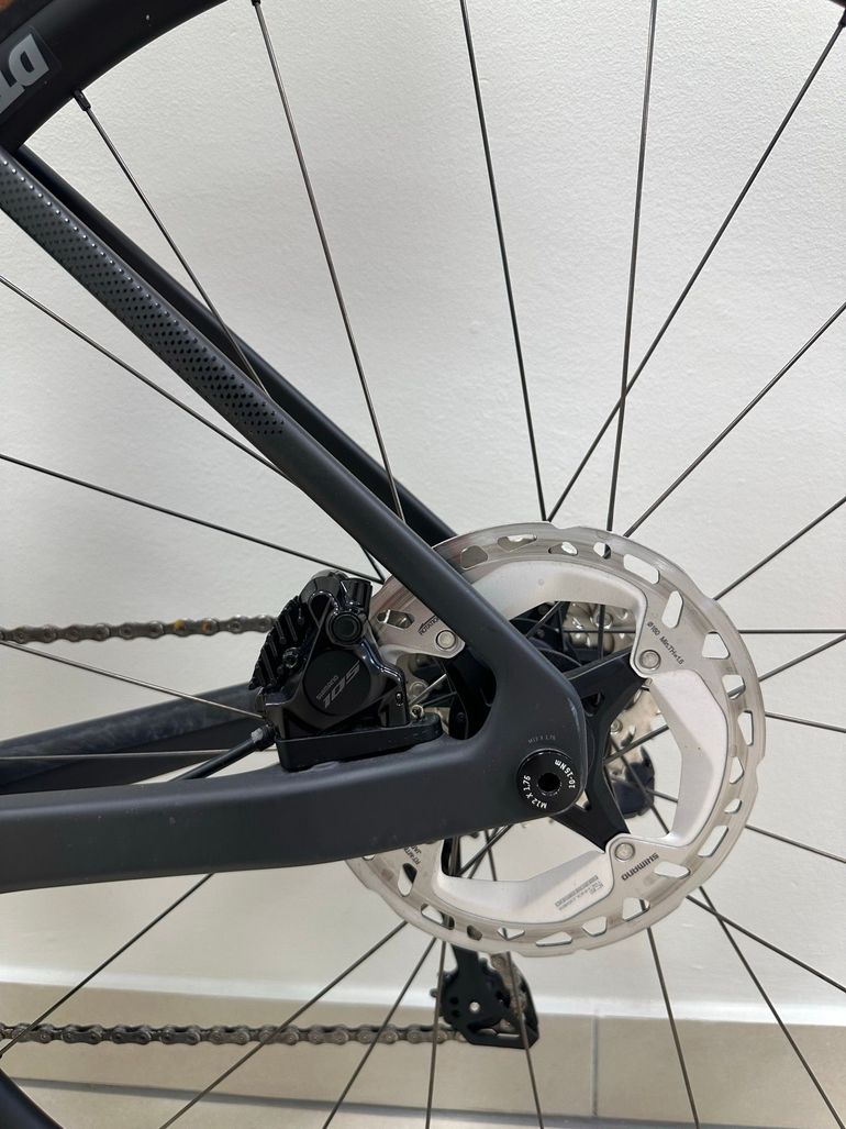 Used Canyon Endurace CF SLX 7 Di2 2024 2024 Road & Gravel, Black — image 13 of 17