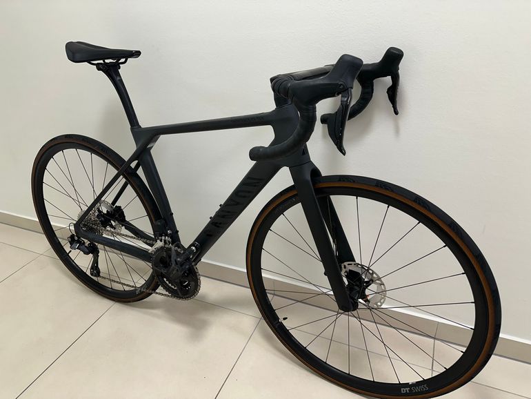 Used Canyon Endurace CF SLX 7 Di2 2024 2024 Road & Gravel, Black — image 5 of 17