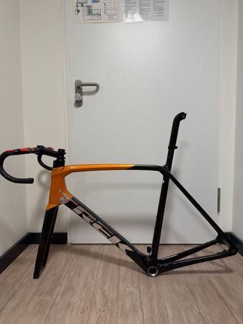 Used Trek Émonda SL Frameset 2021 Frameset 2021 Road & Gravel, Orange — image 9 of 14