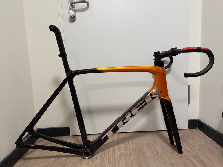 Used Trek Émonda SL Frameset 2021 Frameset 2021 Road & Gravel, Orange — image 2 of 14