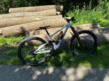 Used Specialized Enduro Comp 2023 2023 Mountainbike — image 5 of 6