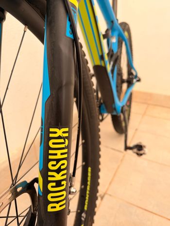 Used Trek Superfly 9.8 2016 2016 Mountainbike, Blue, 27.5, 29 — image 5 of 21