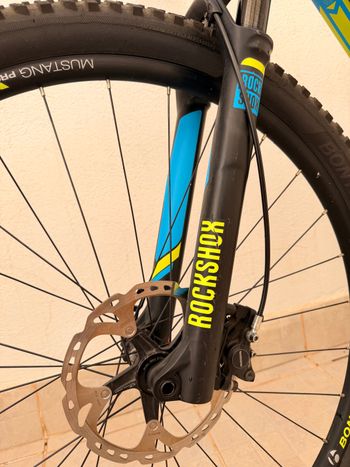 Used Trek Superfly 9.8 2016 2016 Mountainbike, Blue, 27.5, 29 — image 6 of 21