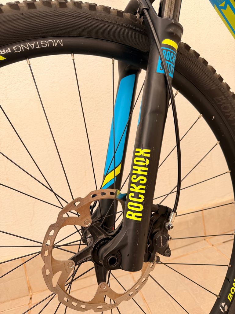 Used Trek Superfly 9.8 2016 2016 Mountainbike, Blue, 27.5, 29 — image 6 of 21