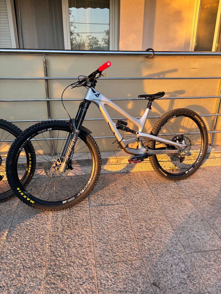 Used YT Industries Capra Blaze 29 2022 2022 Mountainbike — image 8 of 8