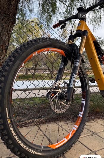 Used Orbea Rise SRAM XX1 Eagle AXS 2025 Mountainbike, Orange — image 4 of 4