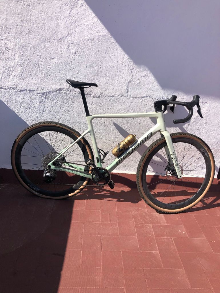 Used Megamo Silk SRAM Rival eTap AXS 2025 Road & Gravel — image 1 of 9