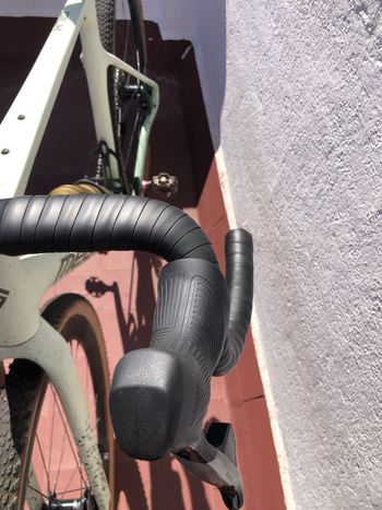 Used Megamo Silk SRAM Rival eTap AXS 2025 Road & Gravel — image 8 of 9