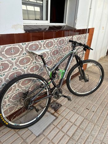 Used roky mountain Roky mountain Custom Other Shimano - Mountainbike 2012 Mountainbike, Verde — image 2 of 6