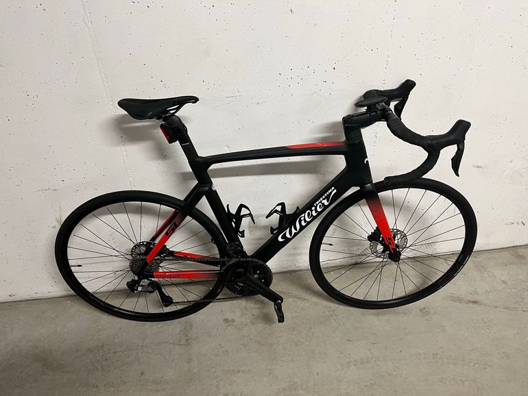 Used Wilier Cento10 Shimano Ultegra Di2 2024 Road & Gravel — image 1 of 4