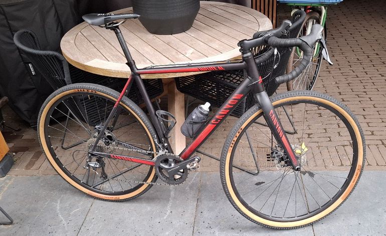 Used Canyon Inflite Shimano Ultegra 2018 Road & Gravel, Black — image 9 of 11
