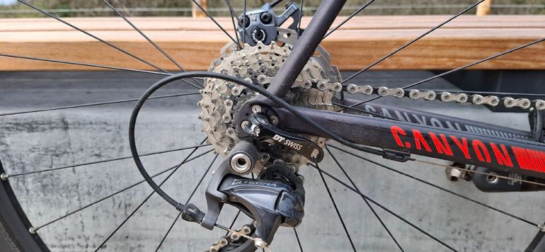Used Canyon Inflite Shimano Ultegra 2018 Road & Gravel, Black — image 4 of 11