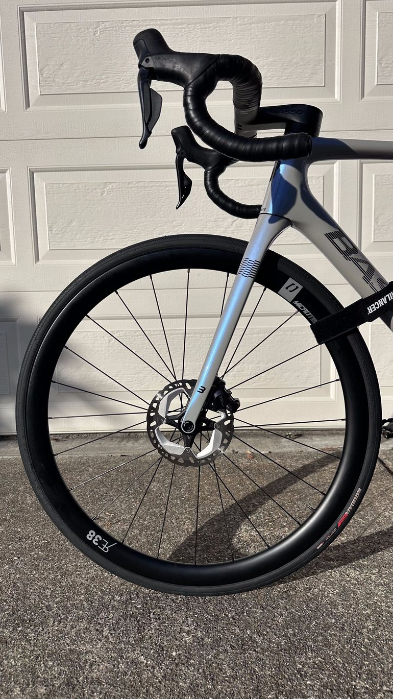 Used Basso Diamante Shimano Ultegra 8170 Di2 Disc 2023 2023 Road & Gravel, Black — image 8 of 14