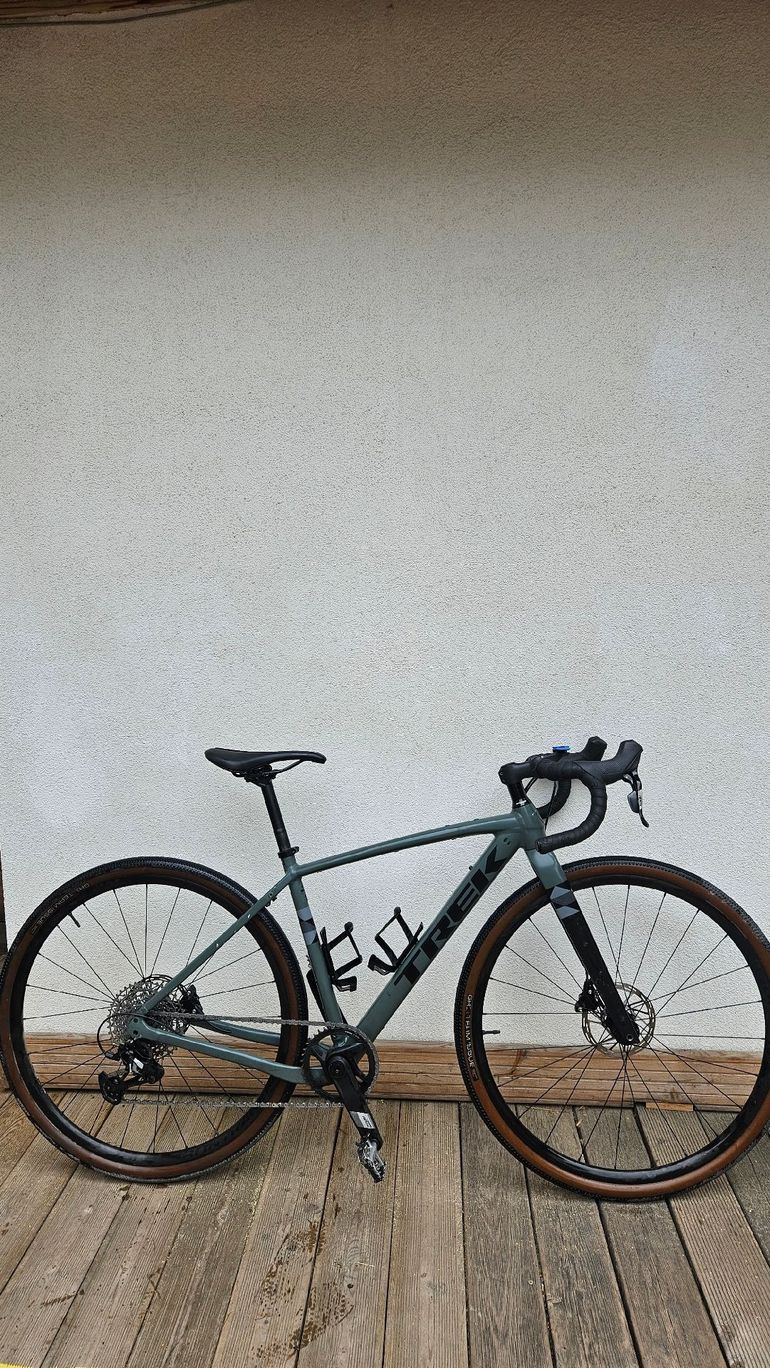 Used Trek Checkpoint ALR 5 2024 2024 Road & Gravel — image 1 of 6