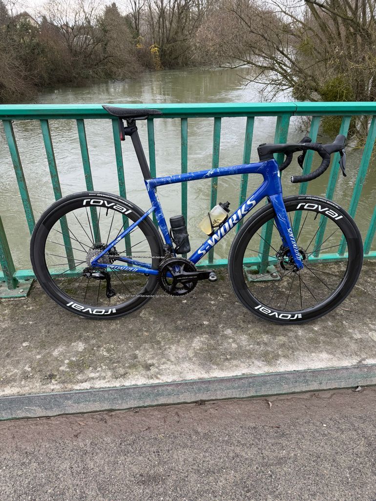 Used Specialized Tarmac Shimano Dura Ace Di2 2025 Road & Gravel, Blu — image 1 of 3