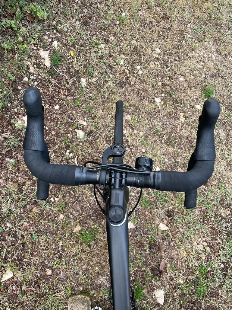 Used Specialized Roubaix 2023 2023 Road & Gravel, Black — image 6 of 7