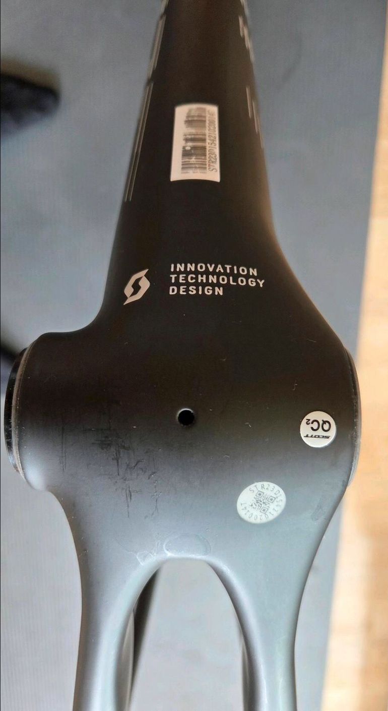Used Scott Addict Frameset 2022 Road & Gravel, Black — image 12 of 12